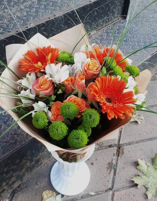 Букет цветов из: Герберы, Хризантемы, Альстромерии и Розы в Хреновом