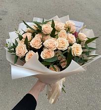 Букет Кремовые розы Латте в Хреновом