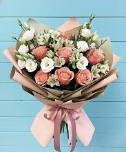Букет цветов из:  Розы, Альстромерии и Лизиантусы в Хреновом