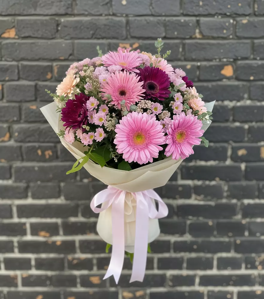 Букет цветов из: Герберы и Хризантемы в Хреновом