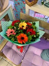 Букет цветов из:  Герберы, Хризантемы и Альстромерии #REPLACE_PRED# Хреновом