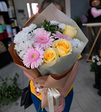 Букет цветов из:  Герберы, Розы и Хризантемы в Хреновом