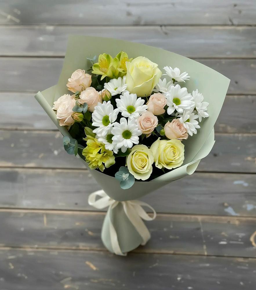 Букет цветов из: Альстромерии, Розы и Хризантемы в Хреновом