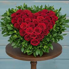 Цветочная композиция из Розы в виде сердца #REPLACE_PRED# Хреновом