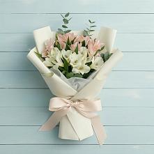 Букет цветов из:  Альстромерии в Хреновом