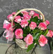 Цветочная композиция из Розы в корзине в Хреновом