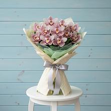Букет цветов из:  Орхидеи и Розы в Хреновом