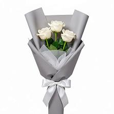 Букет 3 белые розы в Хреновом