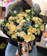 Букет цветов из:  Розы и Лизиантусы в Хреновом