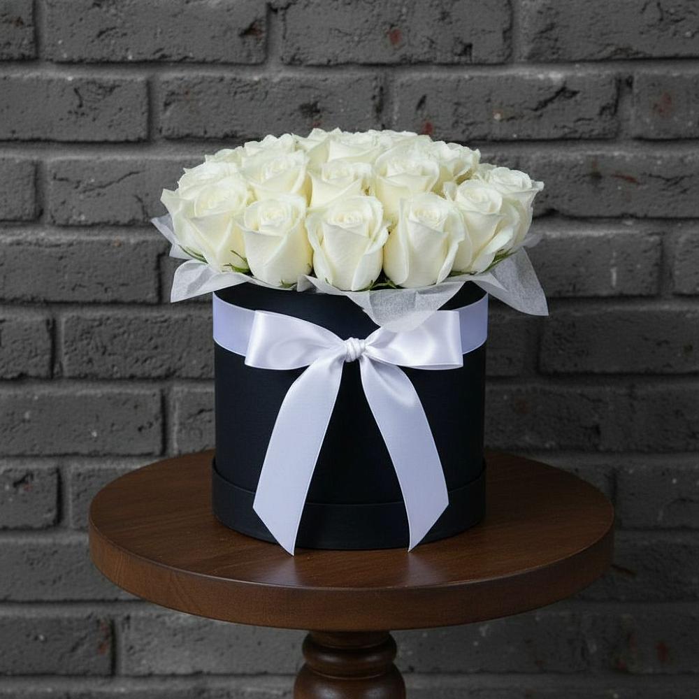 Цветочная композиция из Розы в шляпной коробке в Хреновом