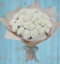 Букет цветов из:  Гвоздики в Хреновом