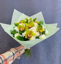 Букет цветов из:  Орхидеи и Розы в Хреновом